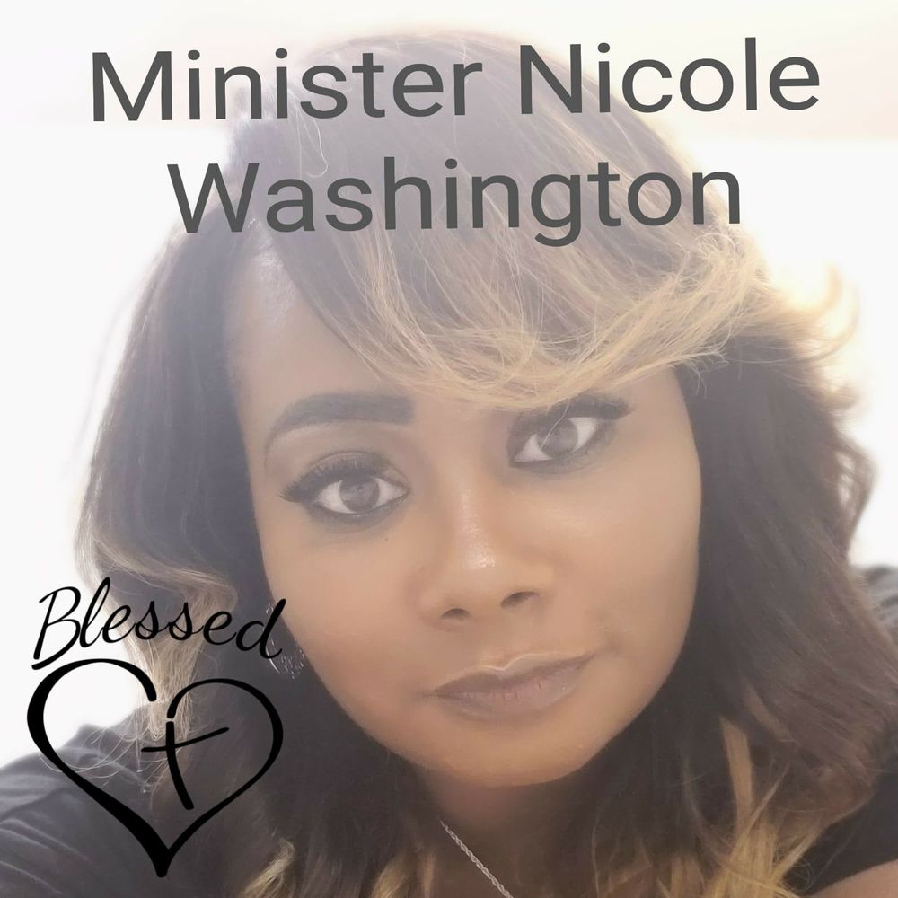 Meet your Posher, Nicole l.